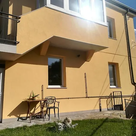 Bed and breakfast Ferluga 4*